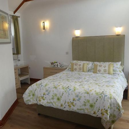 West View Farm Hotel Лаут Екстериор снимка