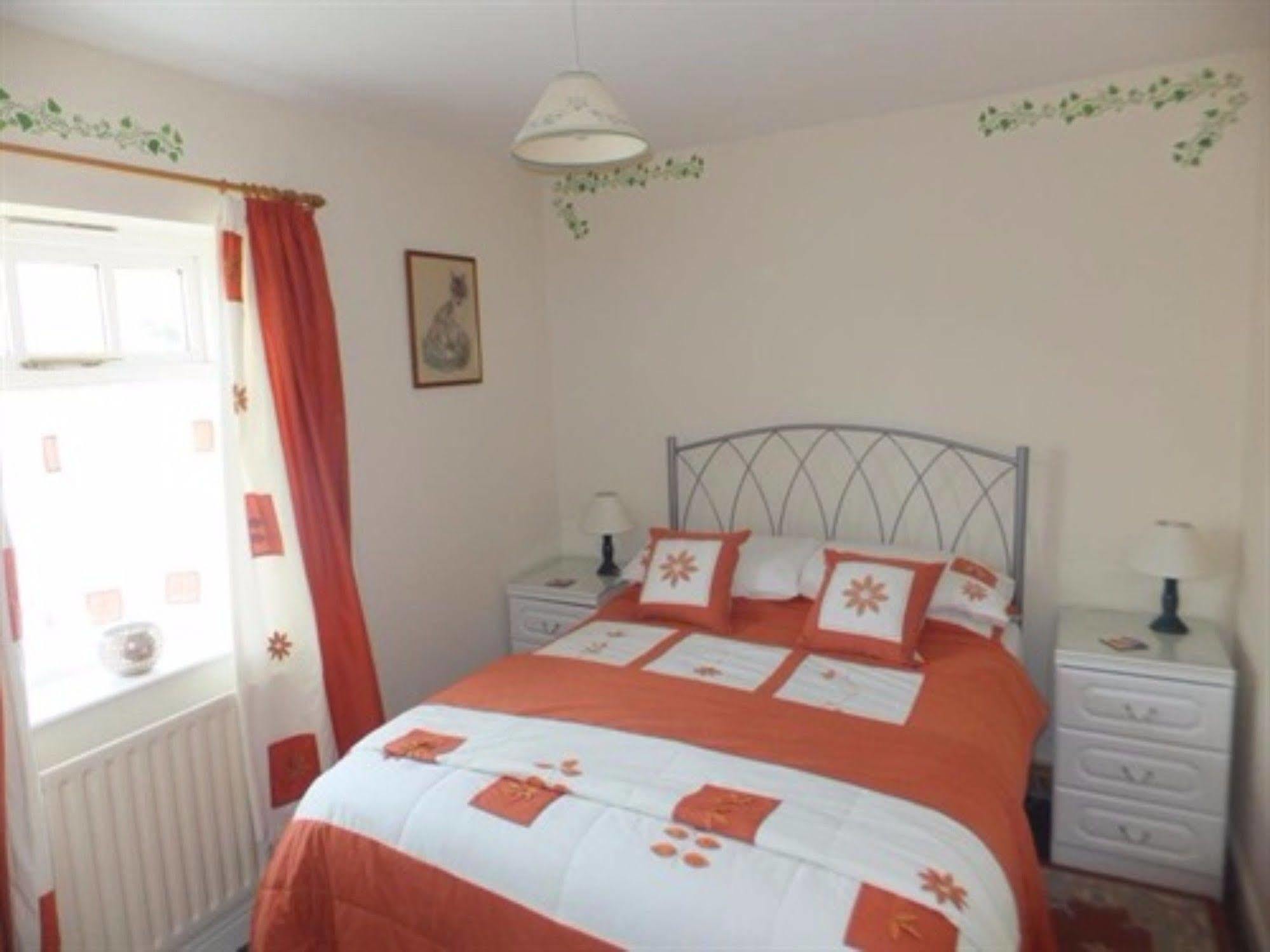 West View Farm Hotel Лаут Екстериор снимка