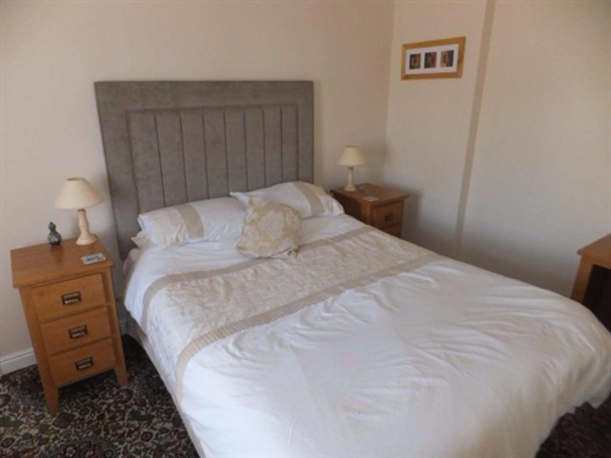 West View Farm Hotel Лаут Екстериор снимка