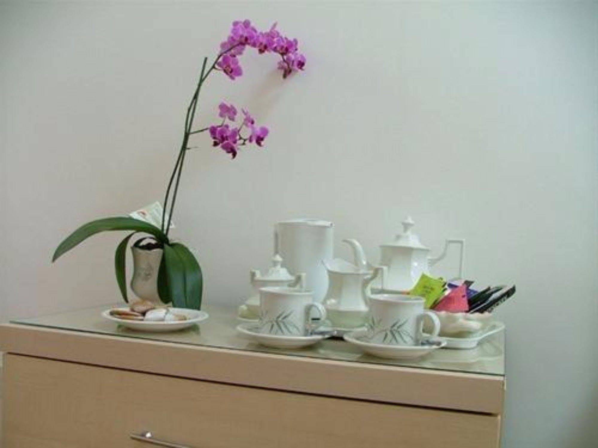 West View Farm Hotel Лаут Екстериор снимка