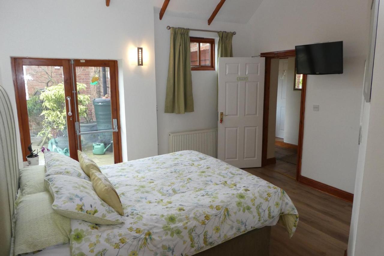 West View Farm Hotel Лаут Екстериор снимка