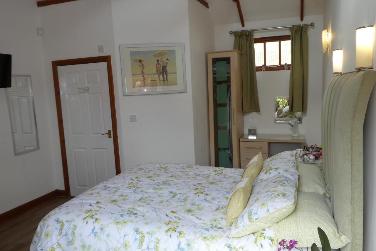 West View Farm Hotel Лаут Екстериор снимка